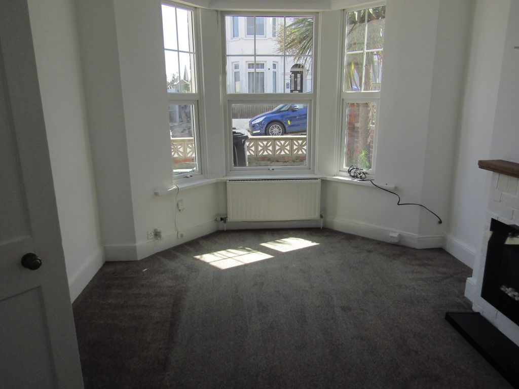 Property photo 3 of 15 Img_0552