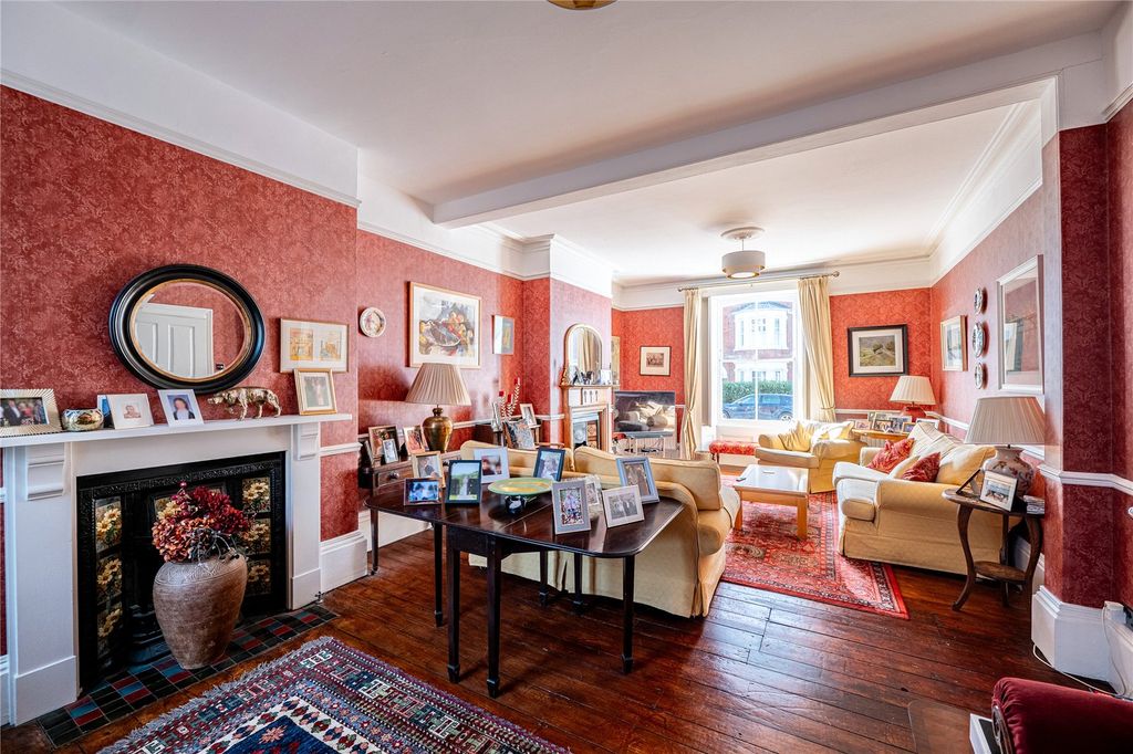 Property photo 2 of 17 Sitting Room