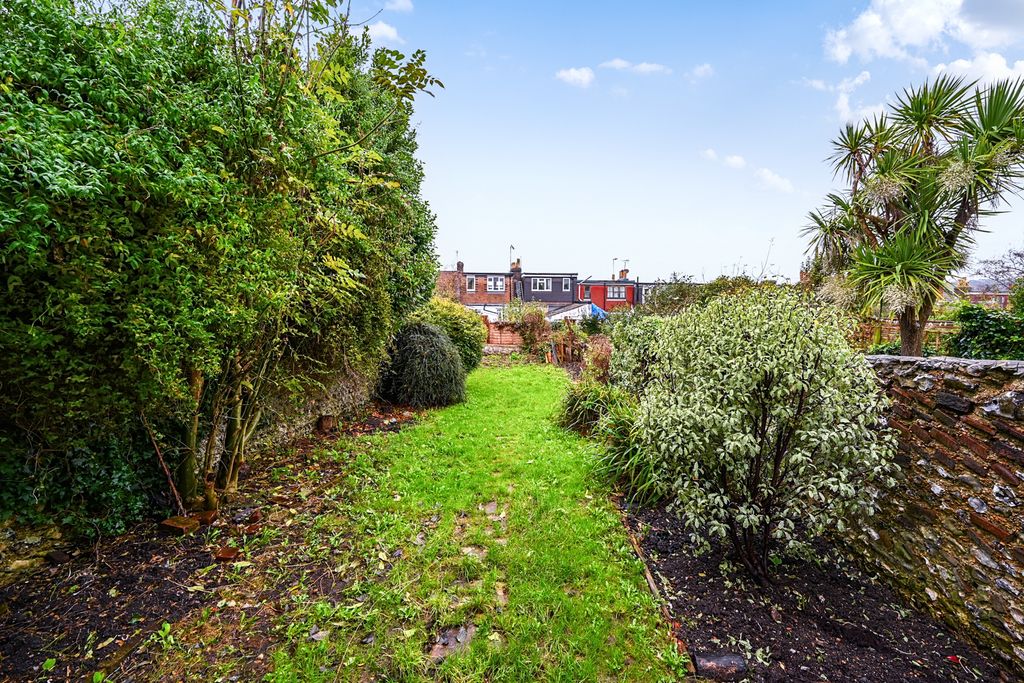 Property photo 2 of 22