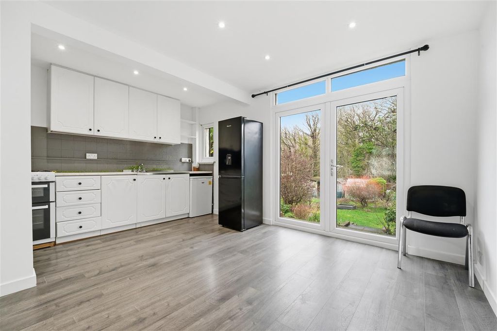 Additional image 6 of 3 bed end terrace house for saleSaxon Avenue, Feltham TW13