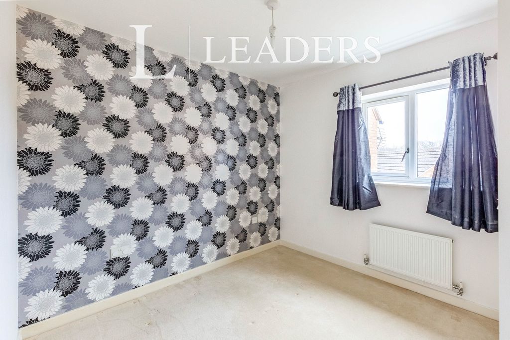 Property photo 1 of 10 5