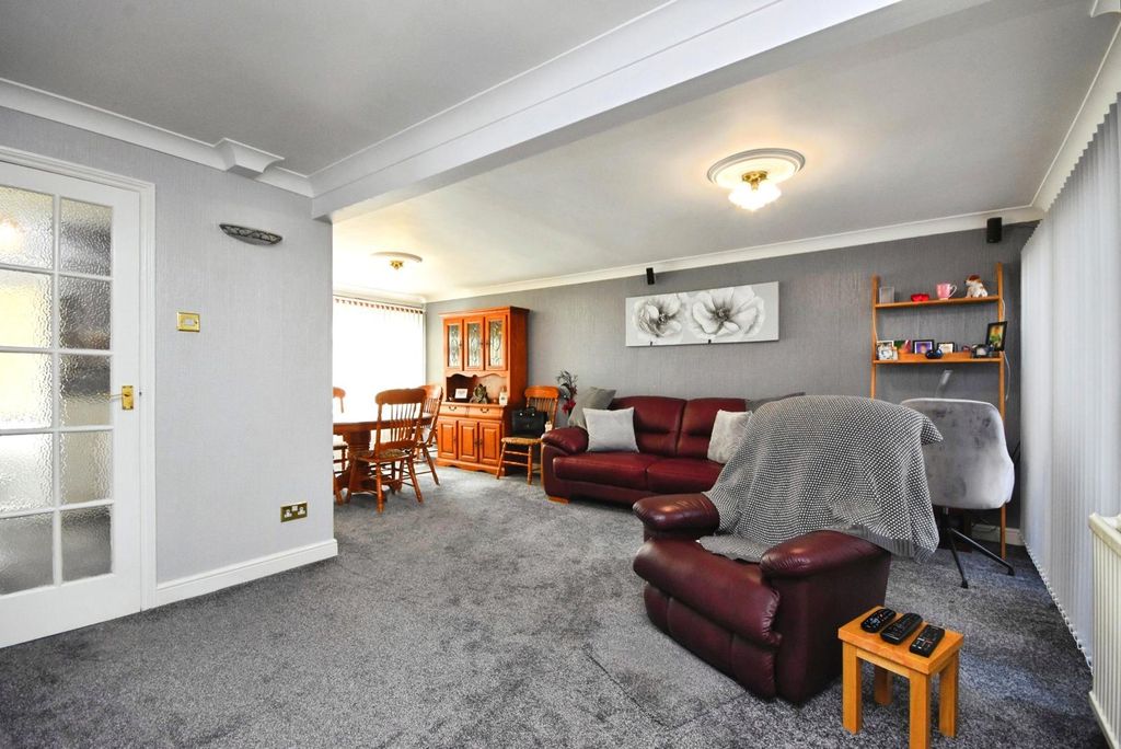 Property photo 2 of 14 Pbox-Img.Jpg