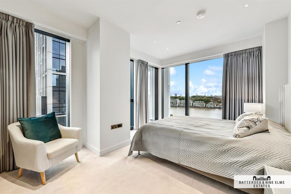 Property photo 3 of 25