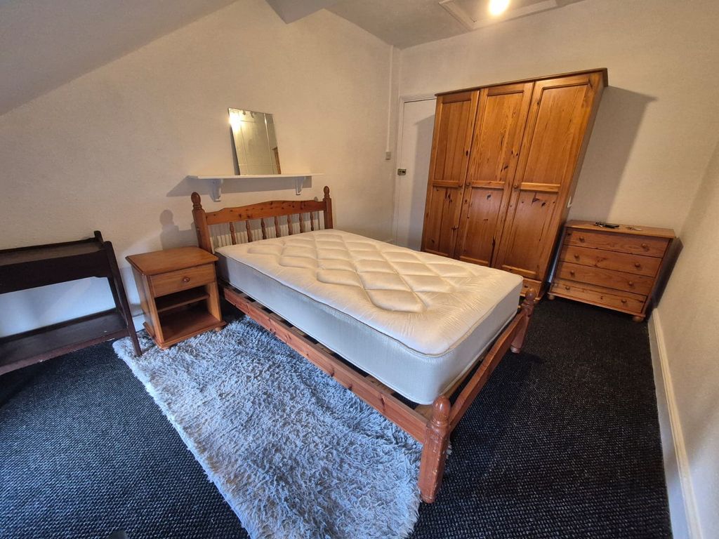 Property photo 2 of 9 Getattachmentthumbnail