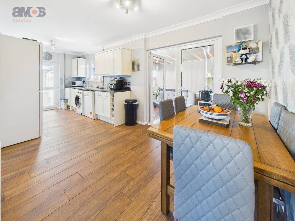 Property photo 2 of 21 4788172