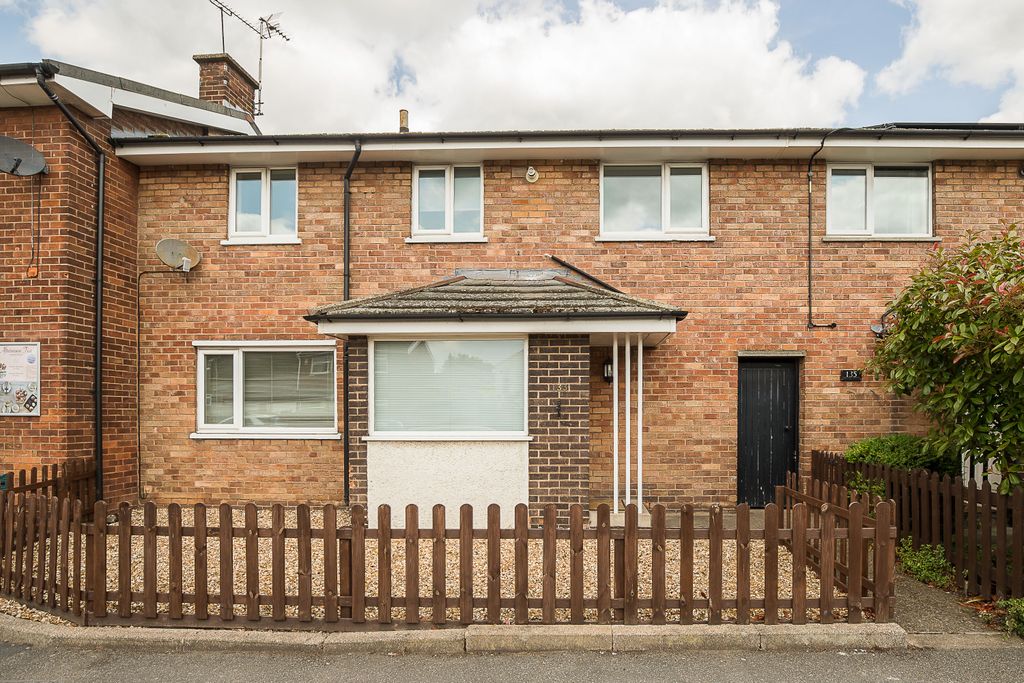 Property photo 1 of 18 Image00003