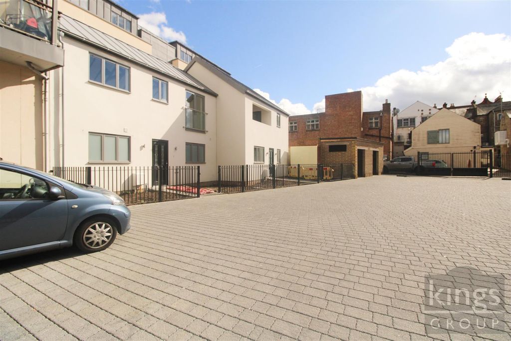 Property photo 2 of 8 Img_6966.Jpg