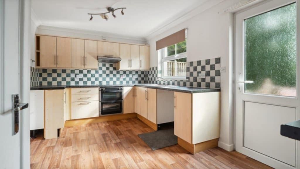 Property photo 3 of 12