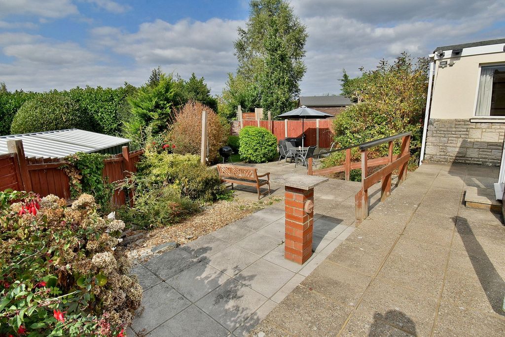 Property photo 3 of 16