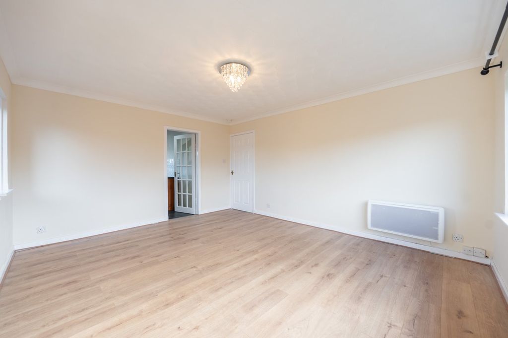Property photo 3 of 12 Picture No. 04