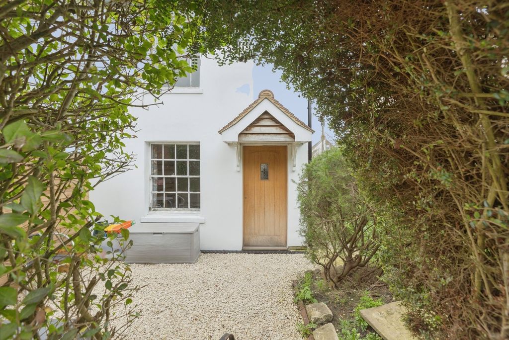 Property photo 2 of 16 Pbox-Img.Jpg