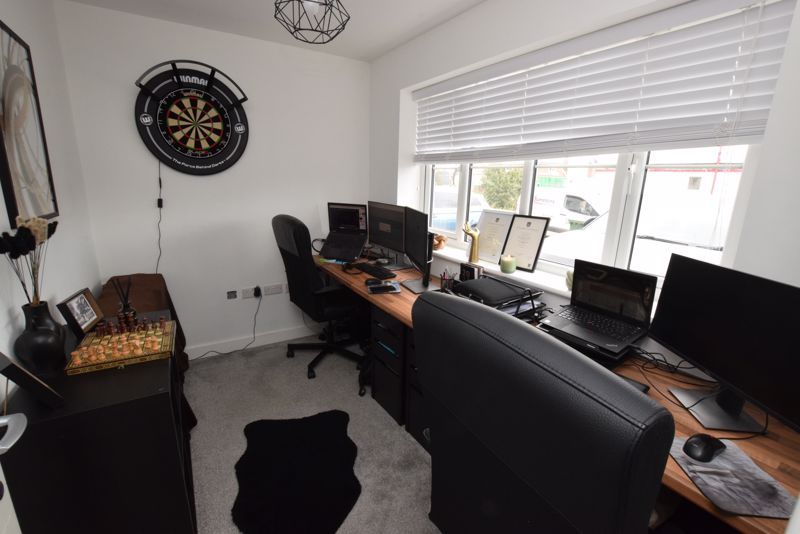 Property photo 2 of 12 Photo 13
