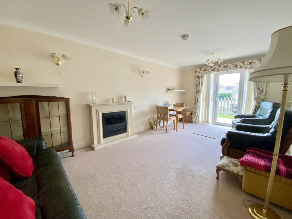 Property photo 2 of 12
