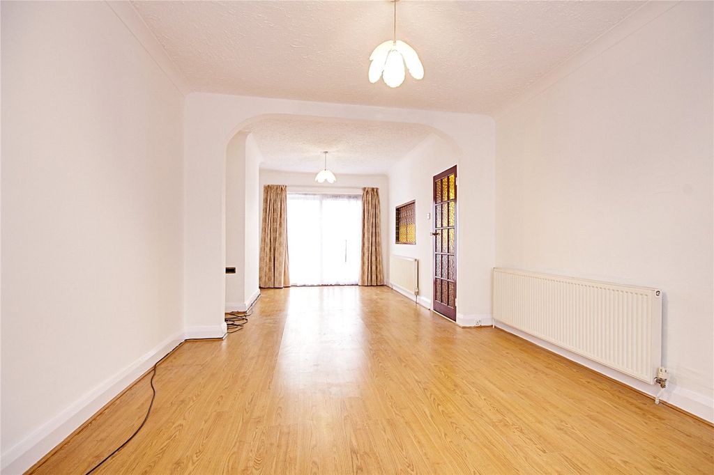 Property photo 3 of 11 Picture No. 02