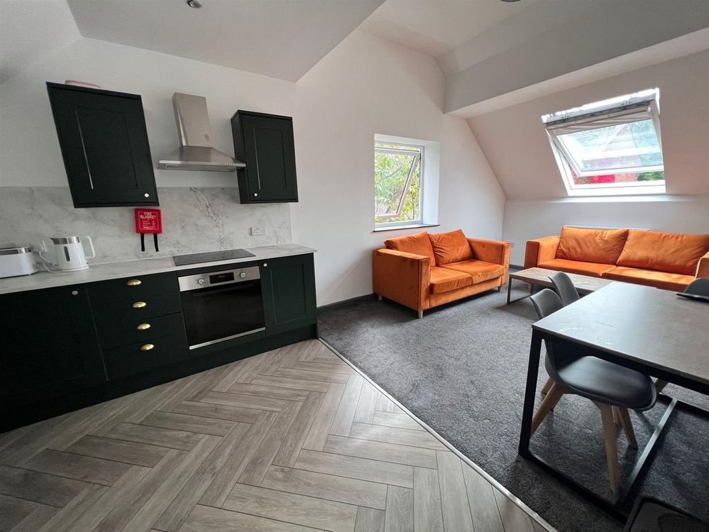 Property photo 1 of 6 Thumbnail_62Eae93B-704c-4E1E-B447-A880E1F560Ff.Jpg