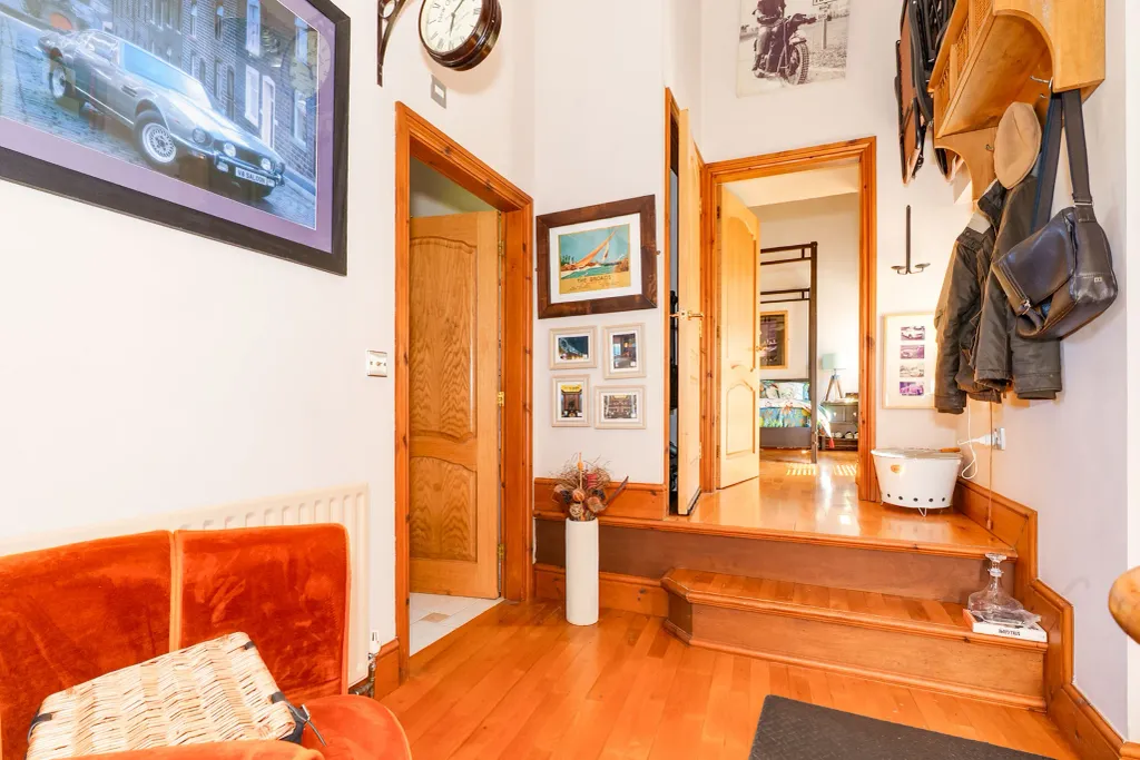 Property photo 3 of 13