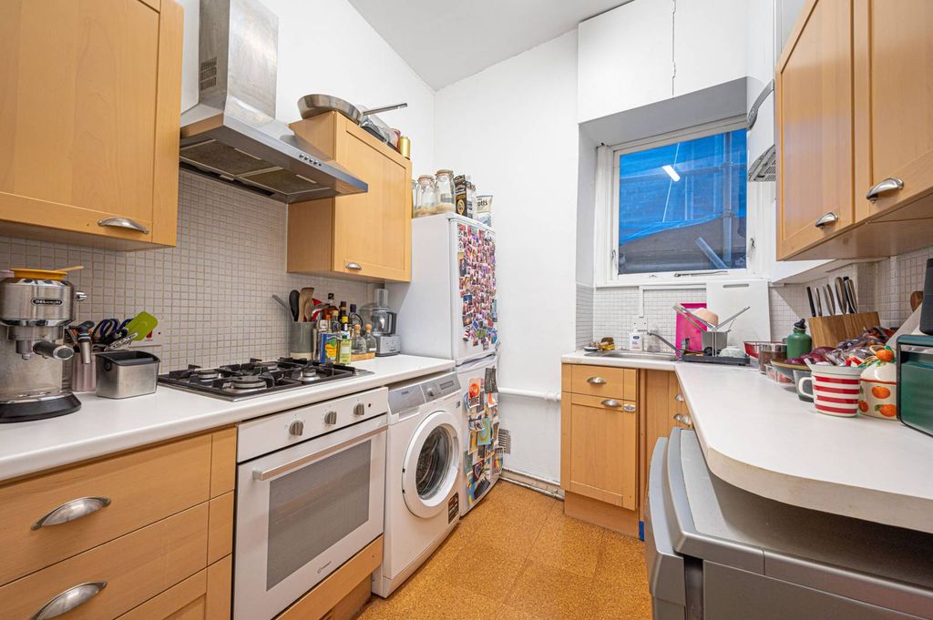 Property photo 1 of 5