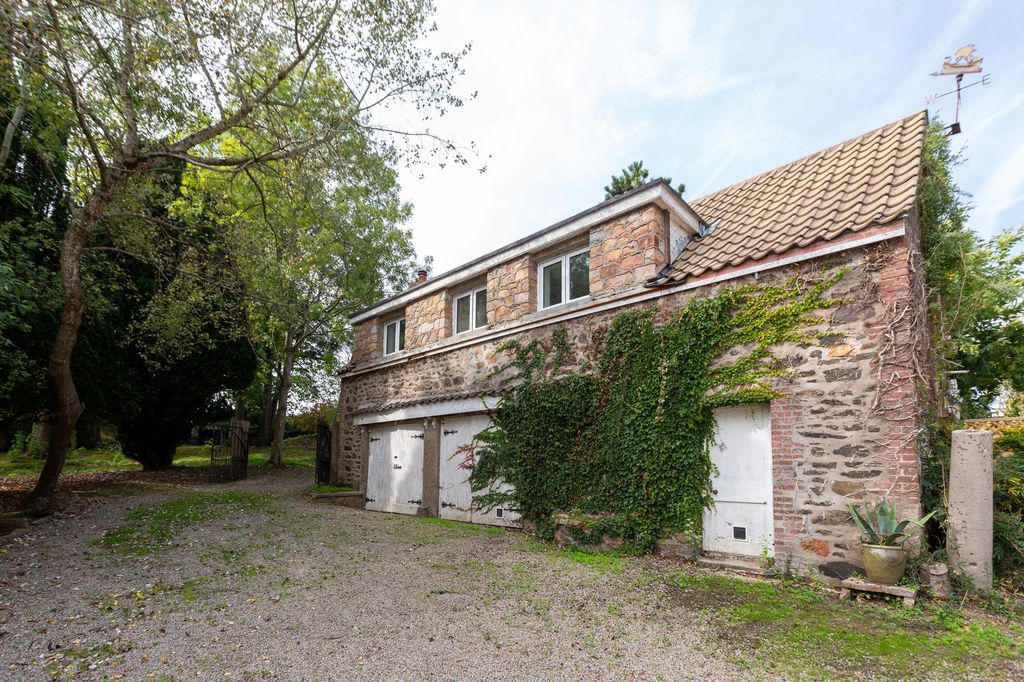 Property photo 1 of 14