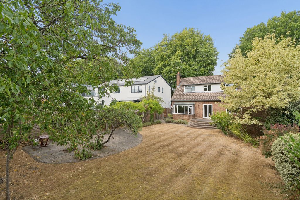 Property photo 2 of 18