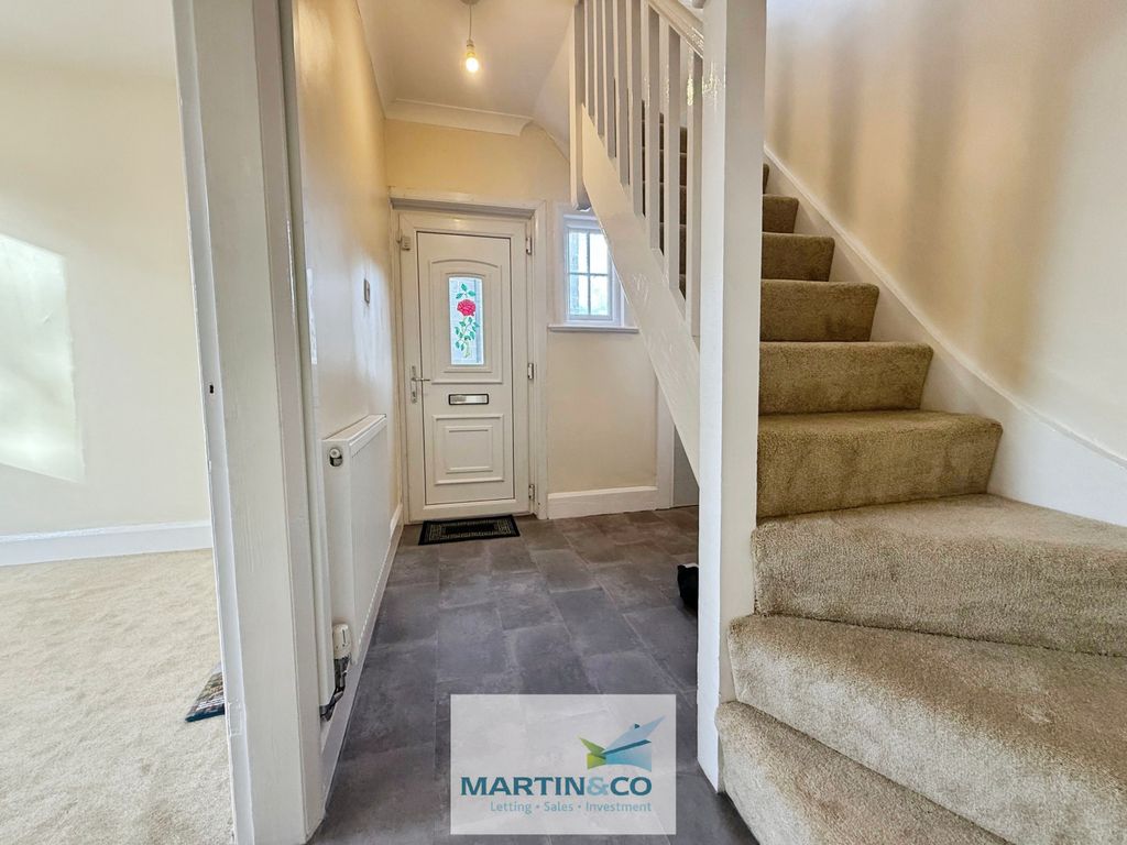 Property photo 2 of 26 52170A32--40Db-A7C0-A283B8D28481-22439-0000032D1B4