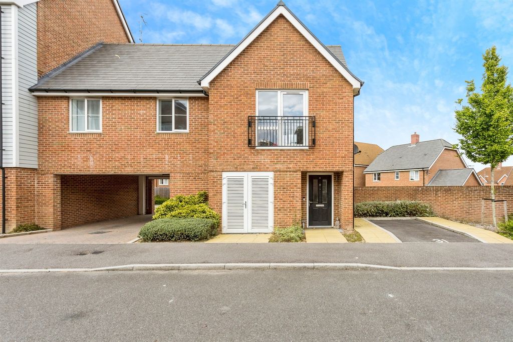 Property photo 1 of 17