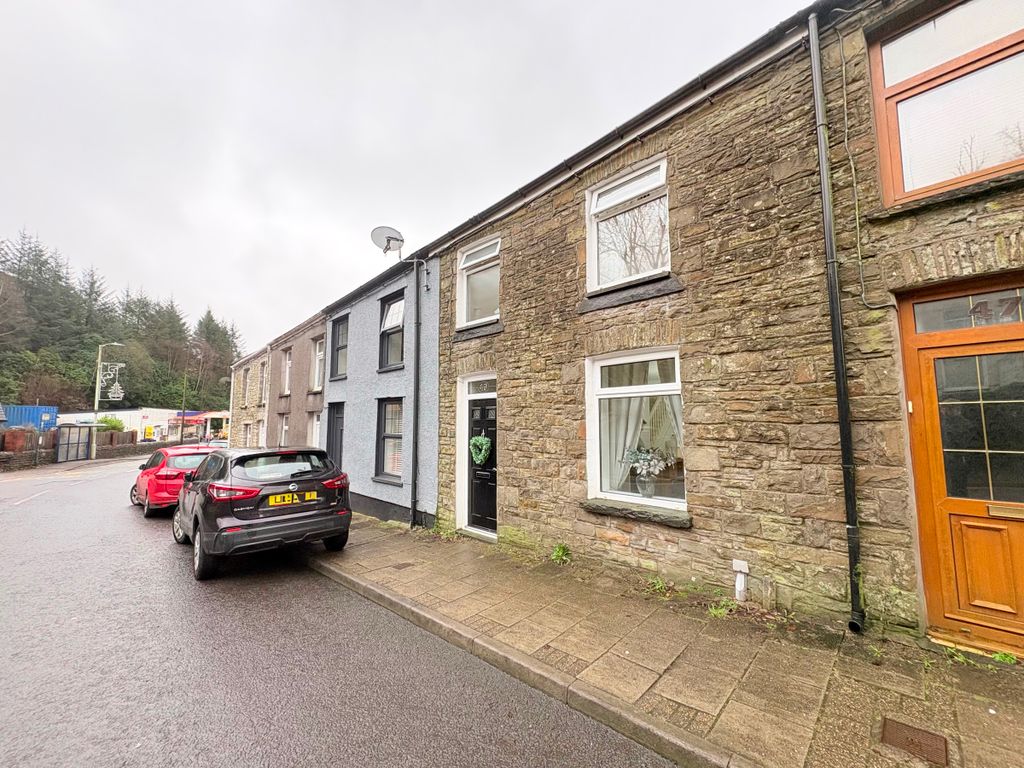 Property photo 2 of 30