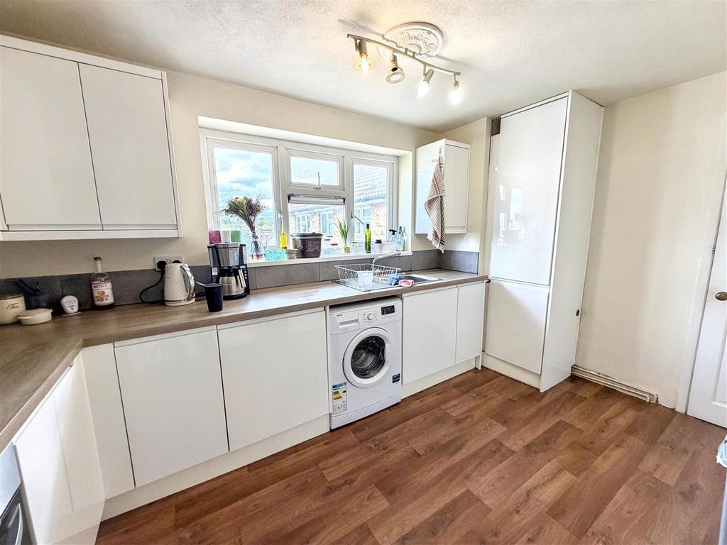 Property photo 2 of 12 Kitchen/Diner