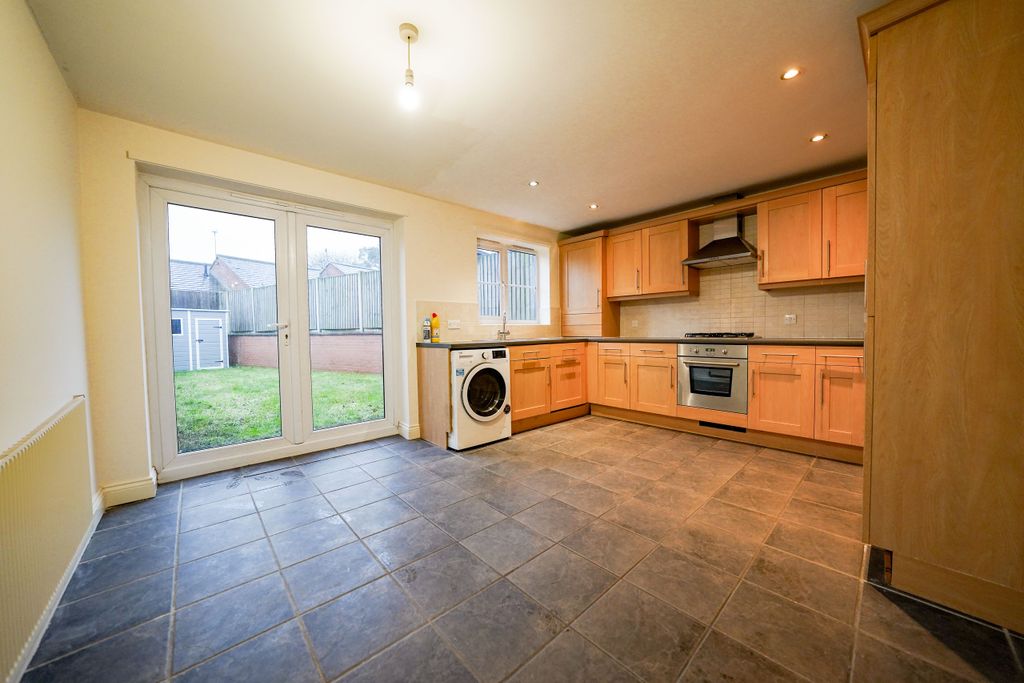 Property photo 2 of 21 Dsc00827