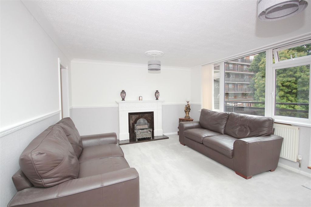 Property photo 2 of 11 Img_4875.Jpg