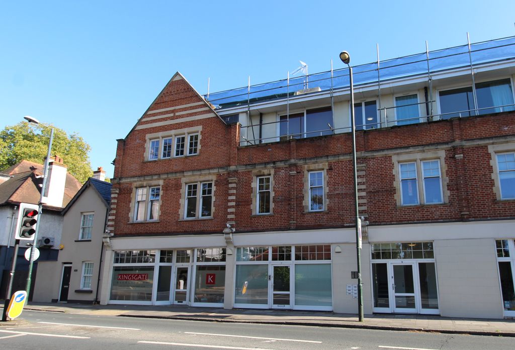 Property photo 1 of 3