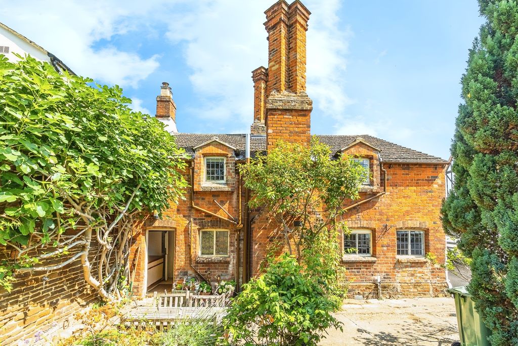 Property photo 1 of 23