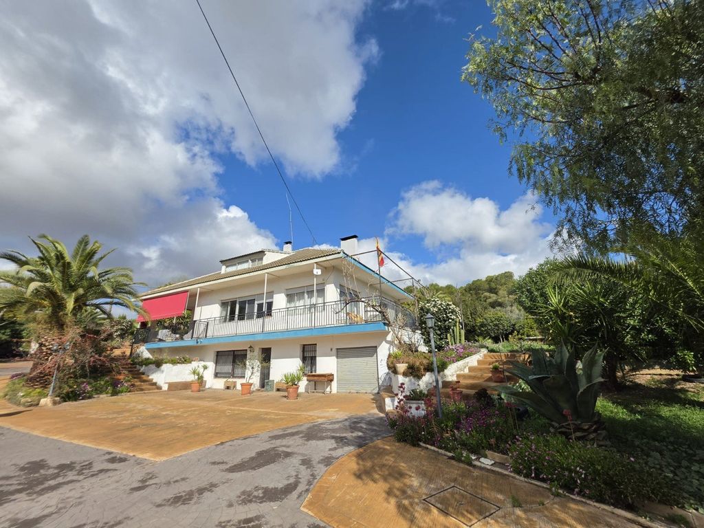 Property photo 3 of 20