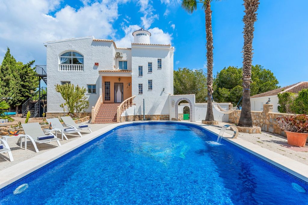 Property photo 1 of 30