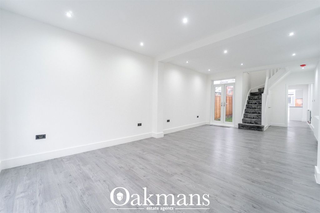 Property photo 3 of 37 Picture No. 19