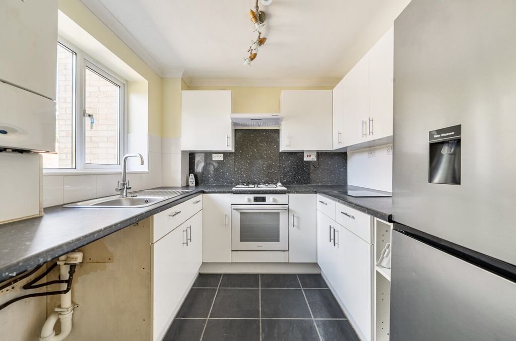 Property photo 2 of 13 15110846
