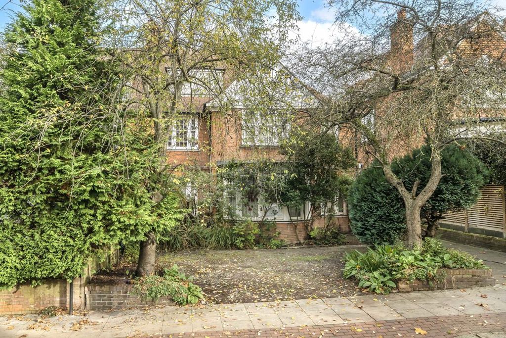 Property photo 1 of 1
