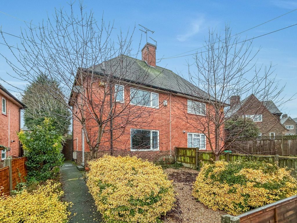 Property photo 1 of 13 Alderton-15