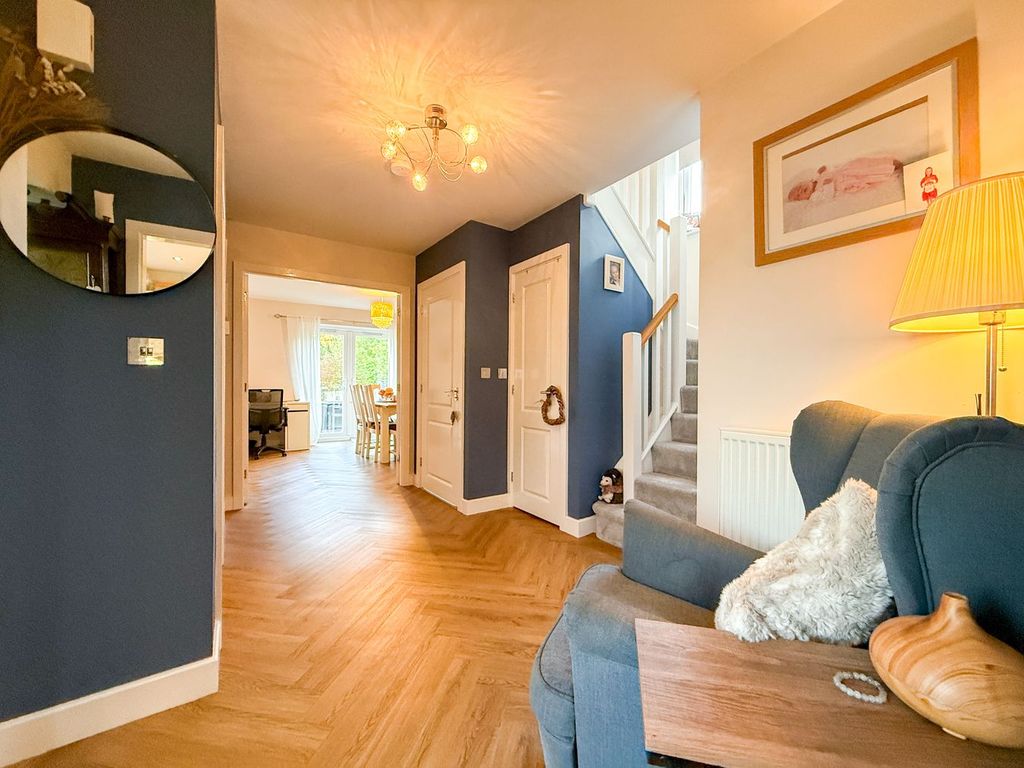 Property photo 2 of 26