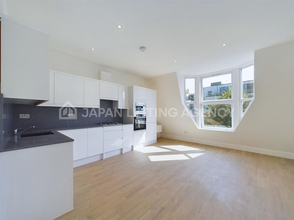 Property photo 1 of 5 Cam02206G0-Pr0102-Still002.Jpg