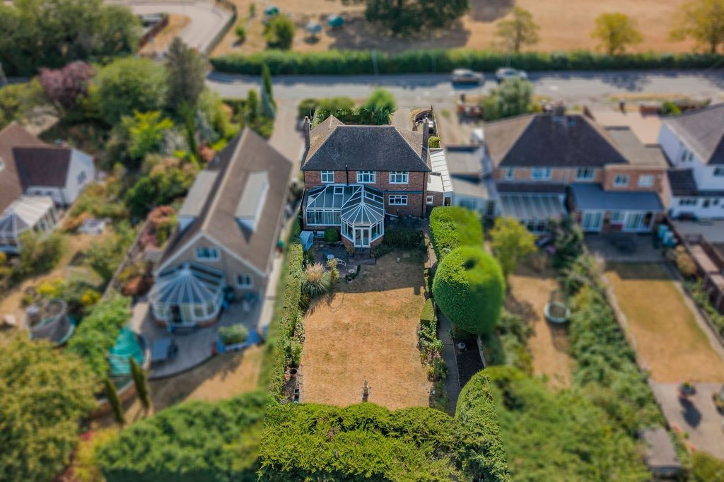 Property photo 2 of 36
