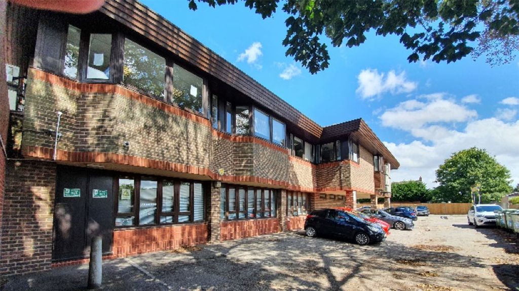 Property photo 3 of 6