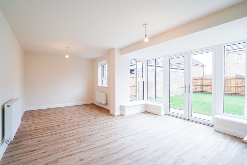 Property photo 3 of 43 Photo 34