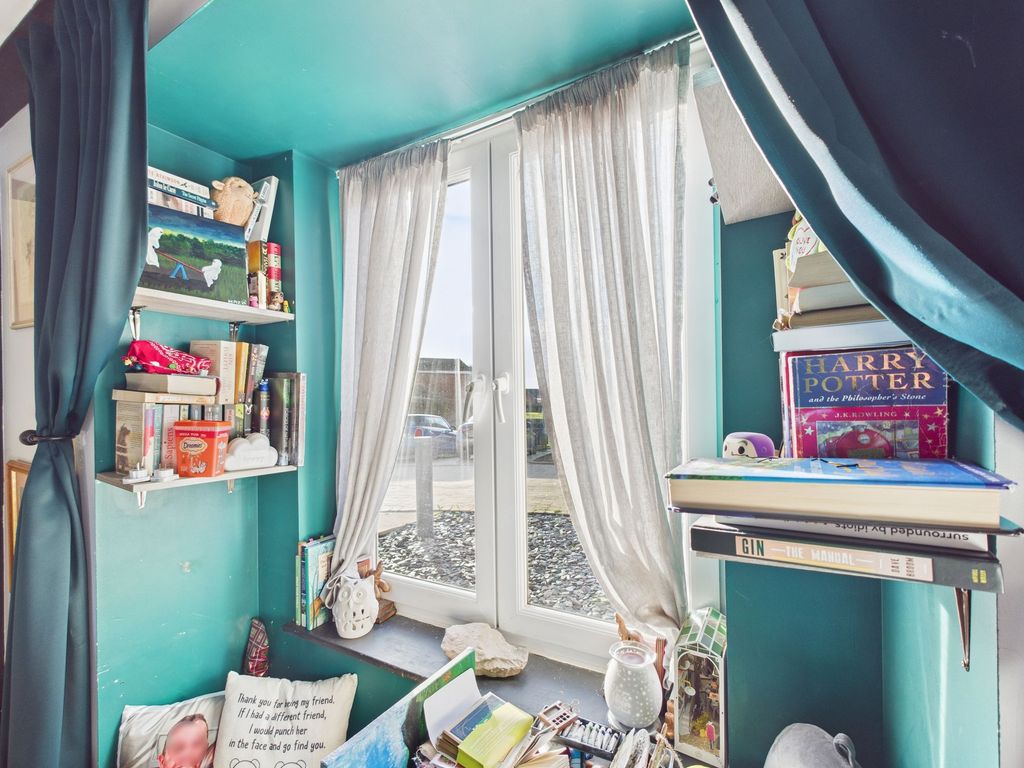 Property photo 3 of 13