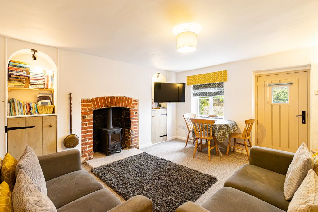 Property photo 3 of 25 4472865