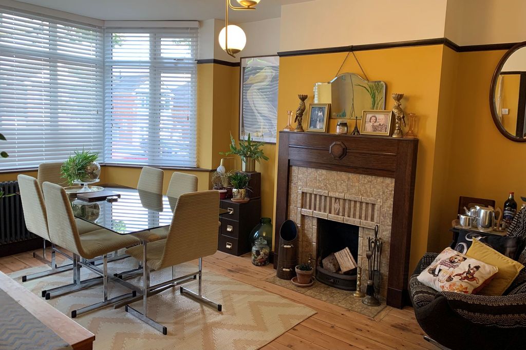 Property photo 2 of 11