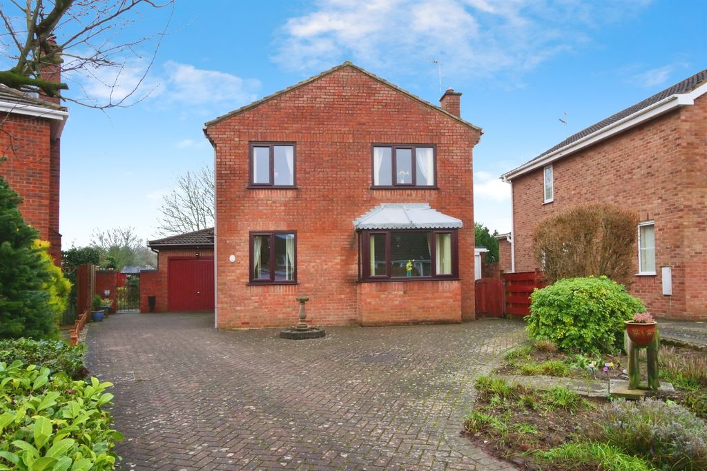 Property photo 1 of 19