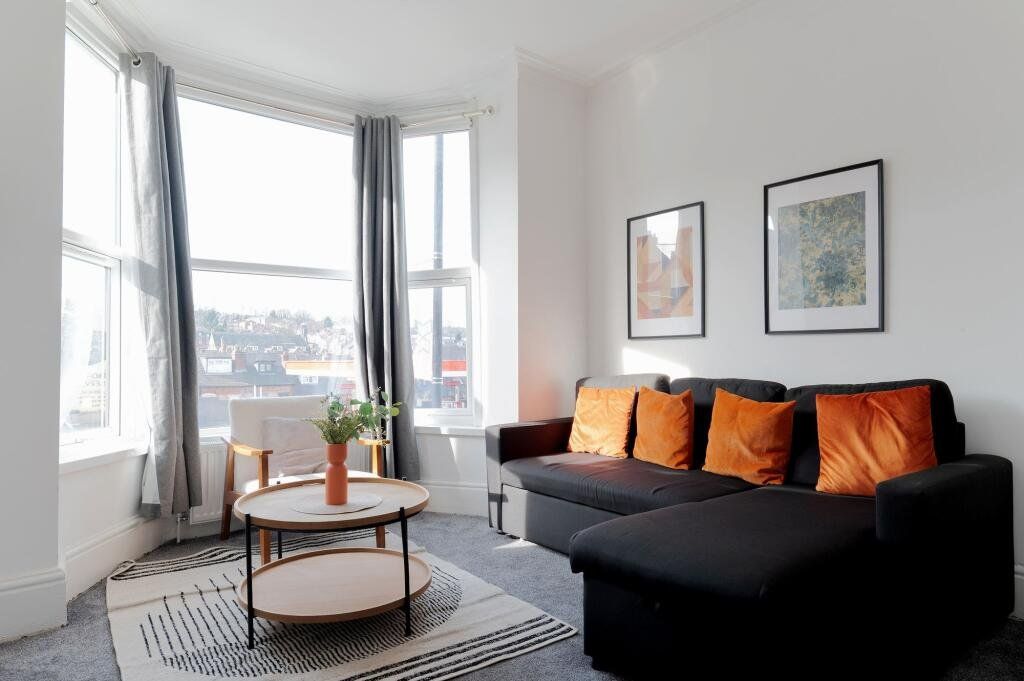 Property photo 3 of 14 Living Room