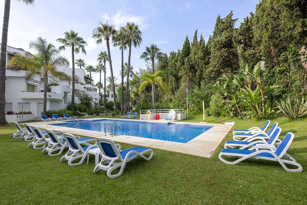 Property photo 3 of 24 Marbella Penthouse Esmara410 3