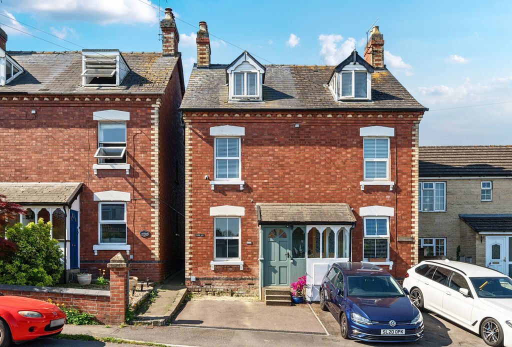 Property photo 1 of 18 1453492-15-6A156B...