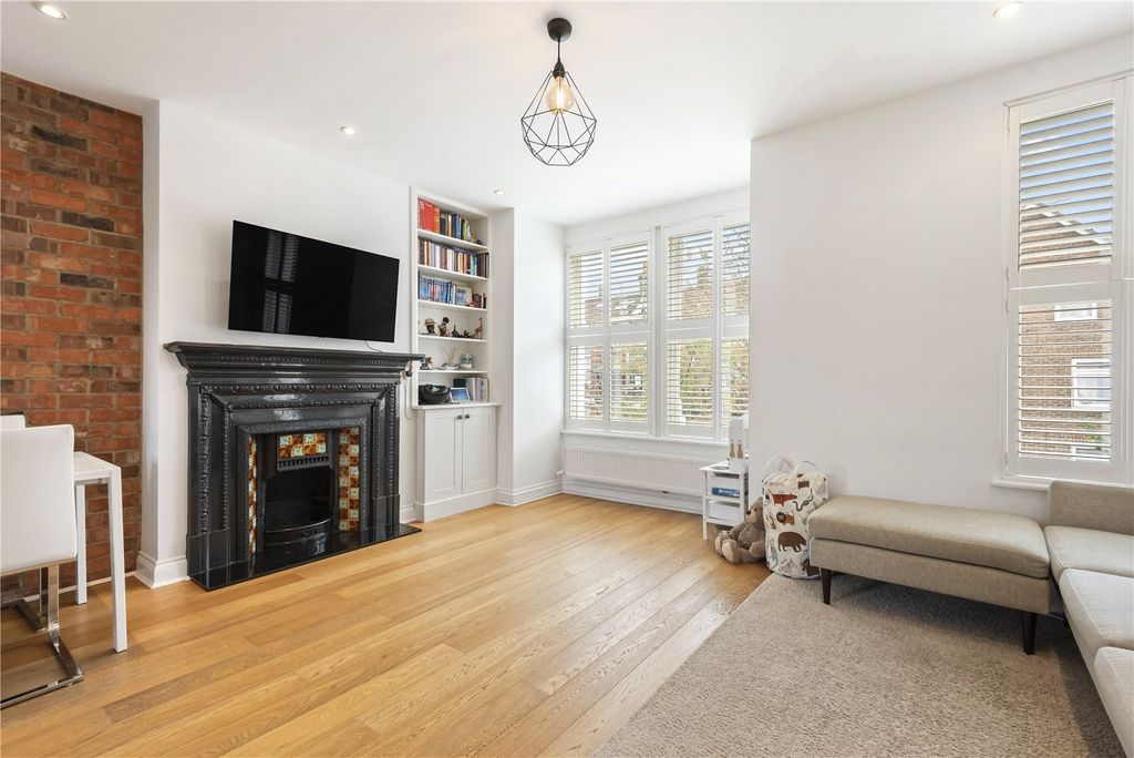 Property photo 2 of 11 Reception Room